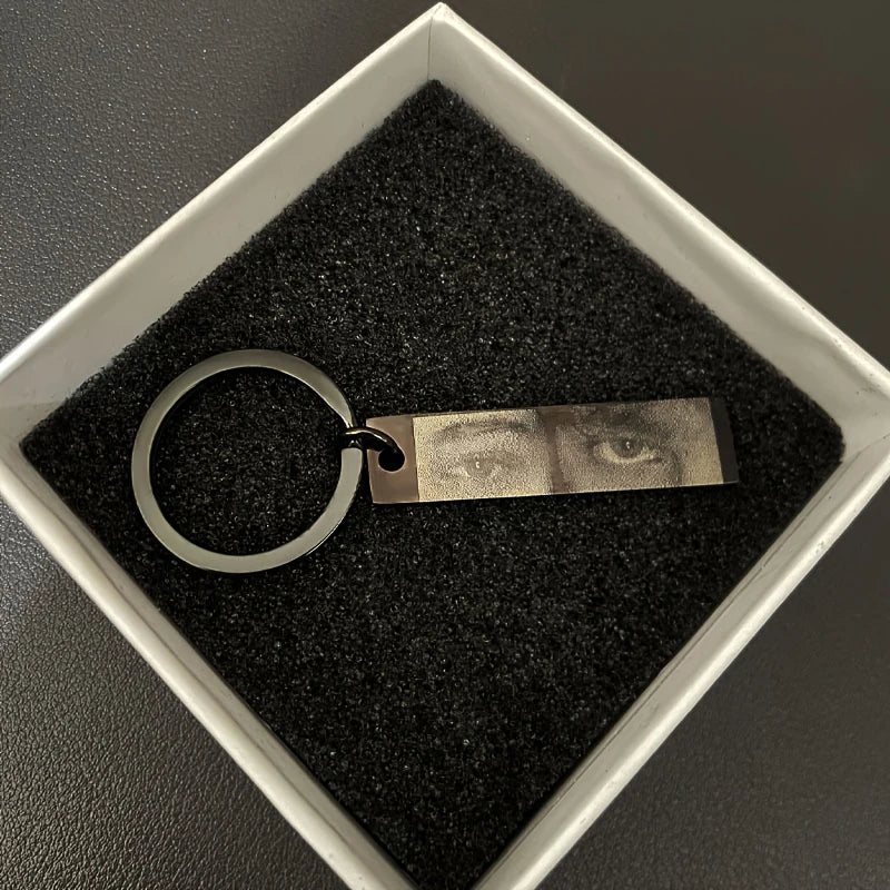 AURENTYxVECINO™ - Personalized Eye Picture Keychain with Bracelet included